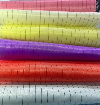 Antistatisches Polyester-antistatisches Gewebe 5mm Gitter ESD 99% für Industrie-Arbeitskleidung