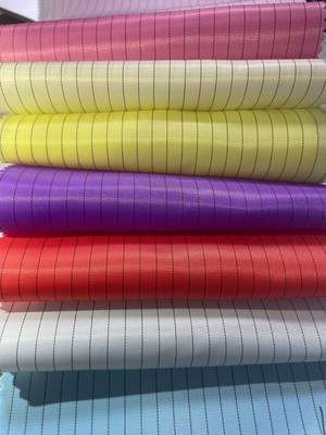 Antistatisches Polyester-antistatisches Gewebe 5mm Gitter ESD 99% für Industrie-Arbeitskleidung