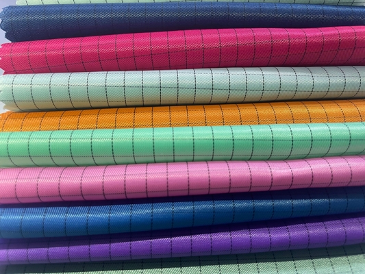Antistatisches, fusselfreies Polyester-ESD-Sicherheits-Antistatikgewebe für Laborkleidung im Reinraum