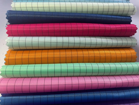 Antistatisches, fusselfreies Polyester-ESD-Sicherheits-Antistatikgewebe für Laborkleidung im Reinraum