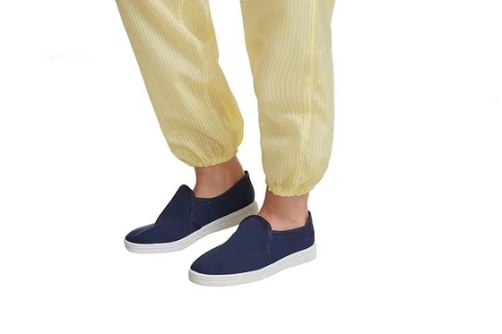 Mit Kapuze Reinraum-statisches Kleider-Antipolyester staubfreie ESD-Arbeitskleidung