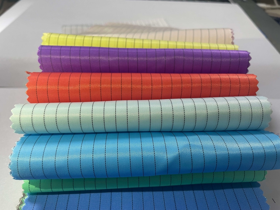 Reinraum-staubdichtes 5-mm-Gitter-Uniform-Stoff-Polyester-Antistatik-ESD-Antistatikgewebe für Arbeitskleidung
